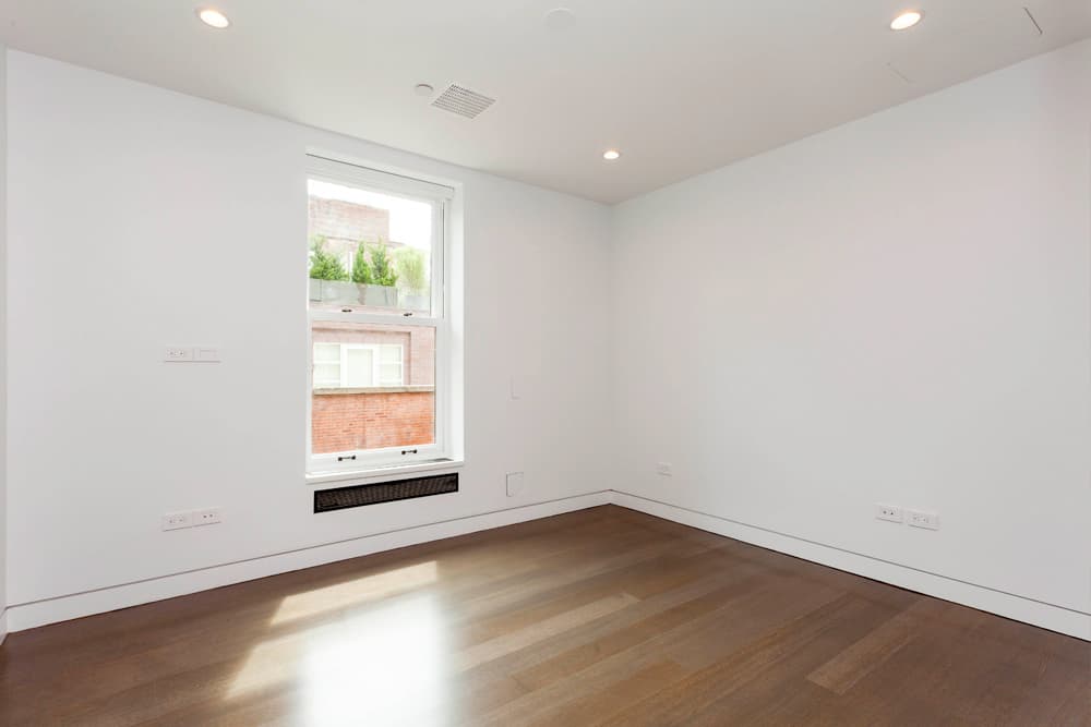 10 Hubert Street — photo 16